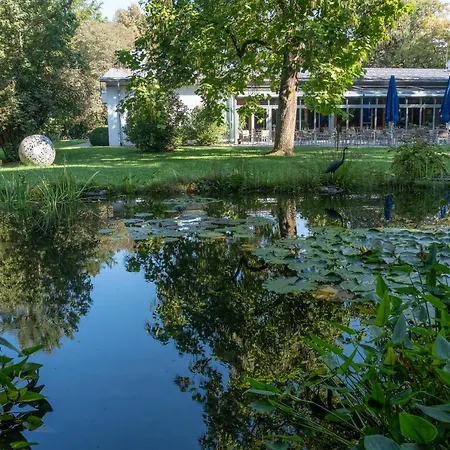 Hotel Bergers Airporthotel Memmingen 3*
