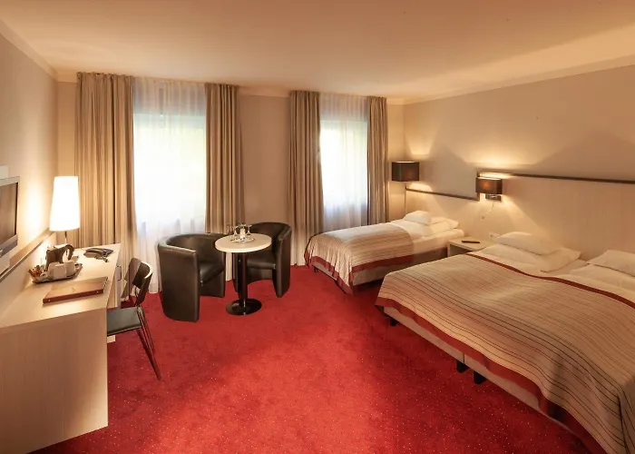 Hotel Bergers Airporthotel Memmingen 3*