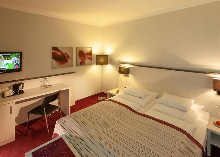 Hotel Bergers Airporthotel Memmingen 3*
