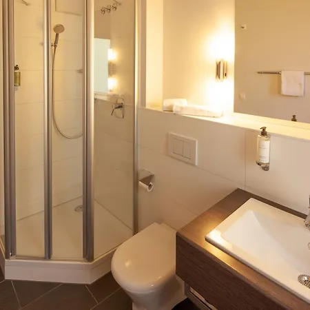 Bergers Airporthotel Memmingen 호텔 3*