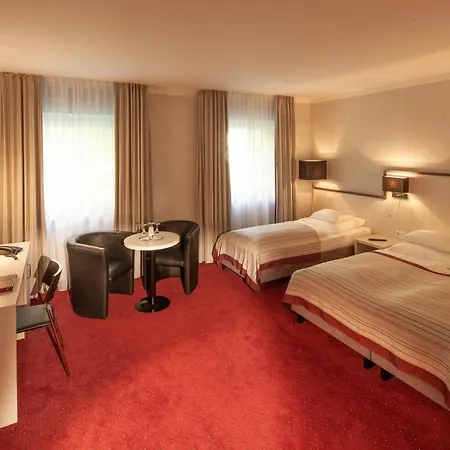 Bergers Airporthotel Memmingen فندق 3*